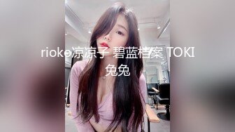 -偷拍小女友洗PP 我靠 你的屁股上怎么有两个酒窝 好性感哦