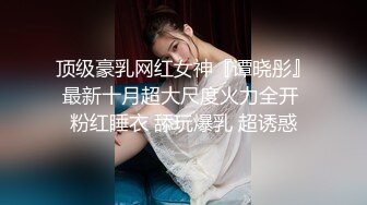 女友露脸表演自慰