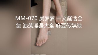 风情小迷妹露脸跟小哥激情啪啪，奶子不小还很坚挺，口交大鸡巴主动上位揉捏骚奶子，让小哥各种抽插内射看逼