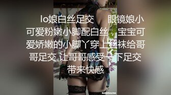 离婚的阿姨：啊啊插得好深呀，用力嘛好舒服呀用力艹小骚逼啊啊，大鸡巴好大呀