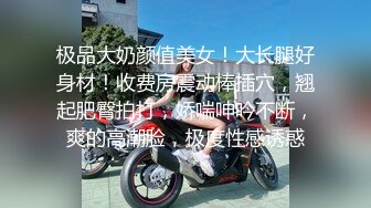 这水中做爱真太漂亮了 美女全程没有戴氧气罩 据说水里很难插入 会很疼 有没有在水中开过车啊