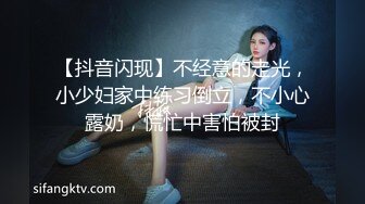 满满的一嘴