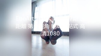 大一女生军训迟到被教官单独留下训练,最后强迫女生和自己车震,女生一脸不情愿