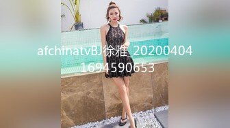 前男友辛辛苦苦调教了一年的清纯小美女如今却是我胯下肉便器