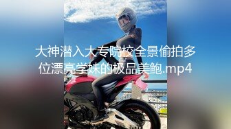 华人网黄刘玥闺蜜「Fanny Ly」「李月如」OF私拍 鸳鸯浴前先给白大屌来一发口爆